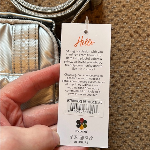 NWT Lug Skeeter Mini Bridge Crossbody with Puller in Metallic Silver - Picture 3 of 6